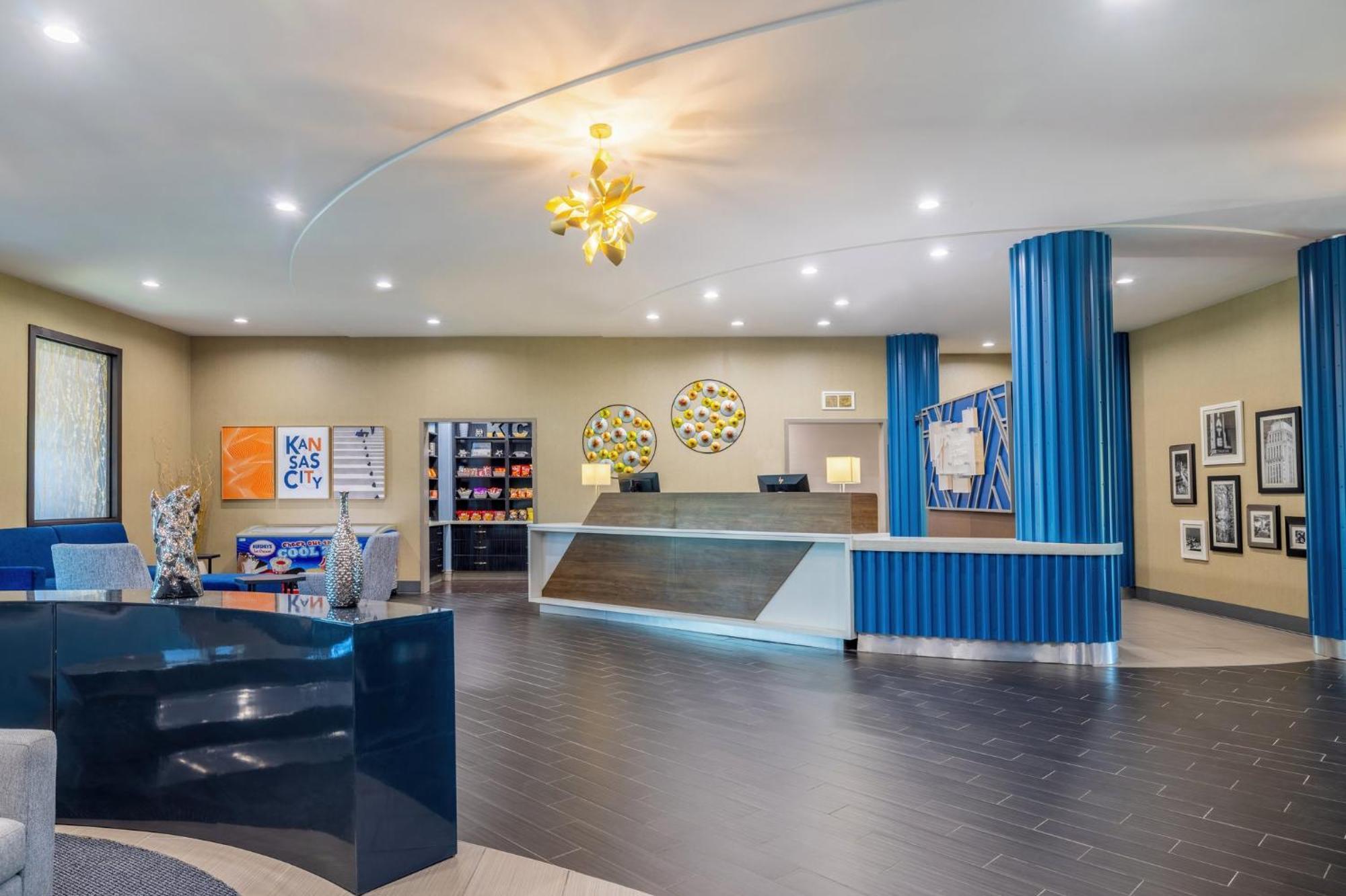 Holiday Inn Express & Suites Kansas City Airport By Ihg Экстерьер фото
