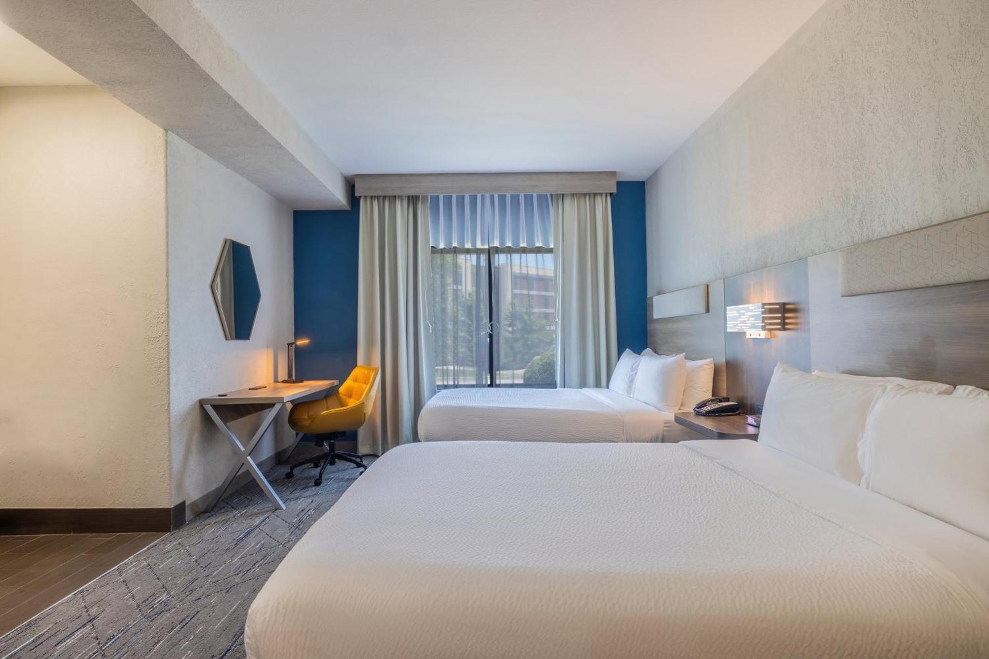 Holiday Inn Express & Suites Kansas City Airport By Ihg Экстерьер фото