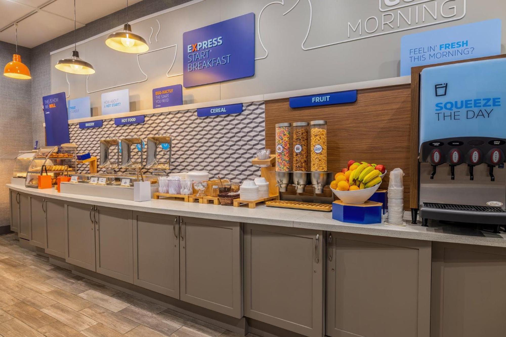 Holiday Inn Express & Suites Kansas City Airport By Ihg Экстерьер фото