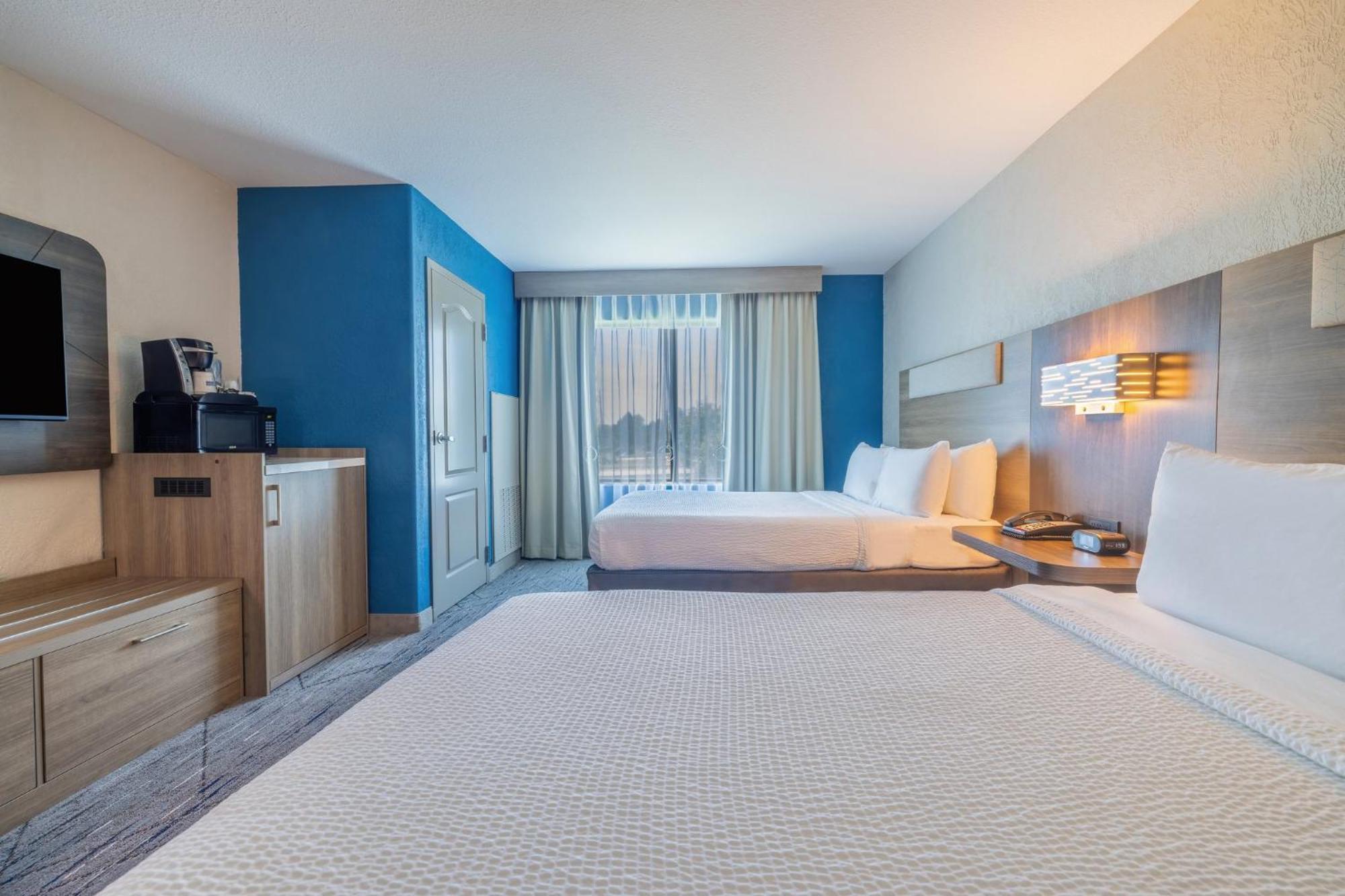 Holiday Inn Express & Suites Kansas City Airport By Ihg Экстерьер фото