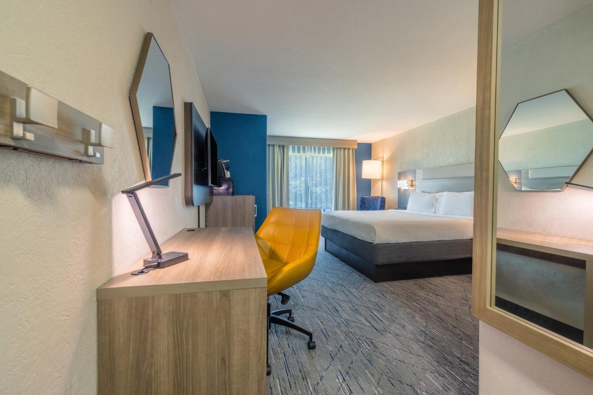 Holiday Inn Express & Suites Kansas City Airport By Ihg Экстерьер фото