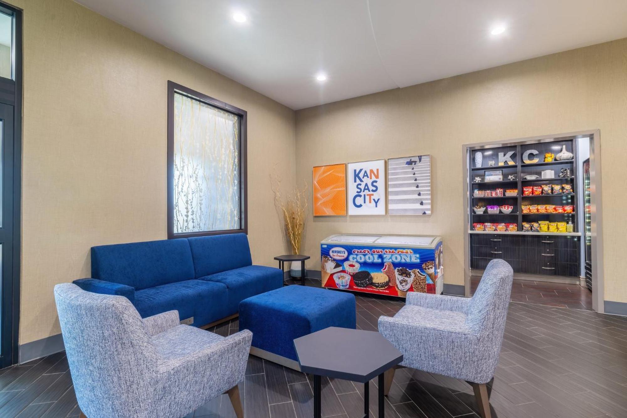 Holiday Inn Express & Suites Kansas City Airport By Ihg Экстерьер фото